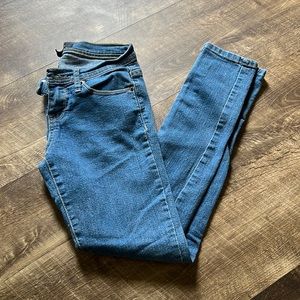Forever 21 women’s jeans